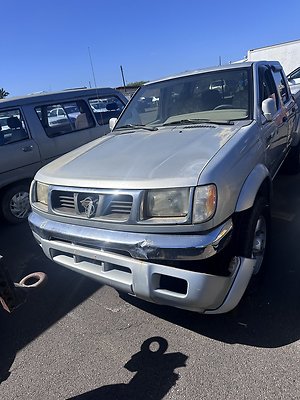 D. FORD EXPLORER NISSAN FRONT. FRNT